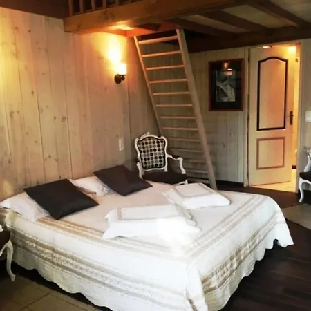 Maison Laratger 3*