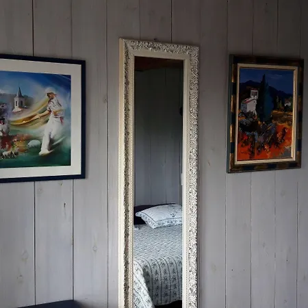 Bed & Breakfast Maison Laratger 3*