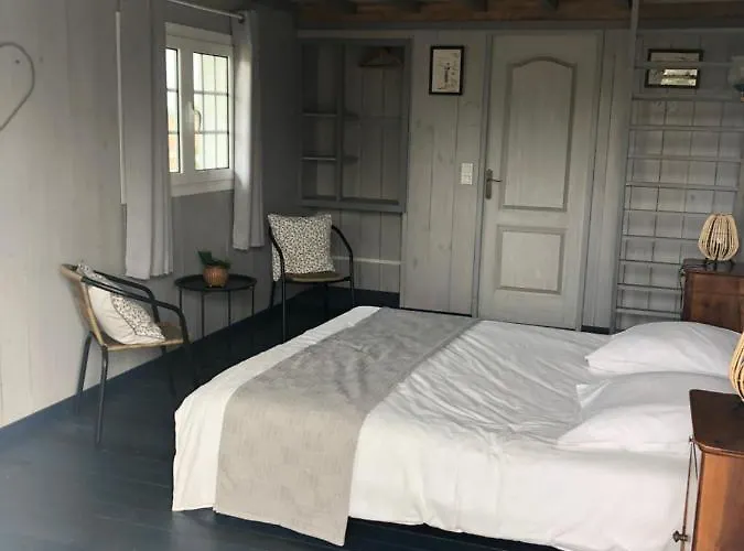 Bed & Breakfast Maison Laratger 3*