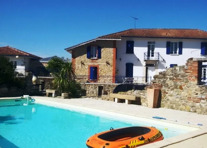 Maison Laratger Bed & Breakfast 3*